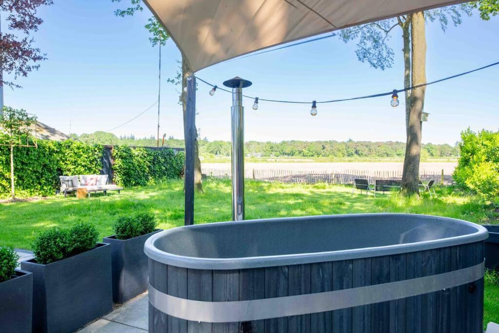 86, Bed & Outdoor Wellness - Sauna, Hottub, Icebath & Outdoor Shower Included! Oisterwijk Exterior photo