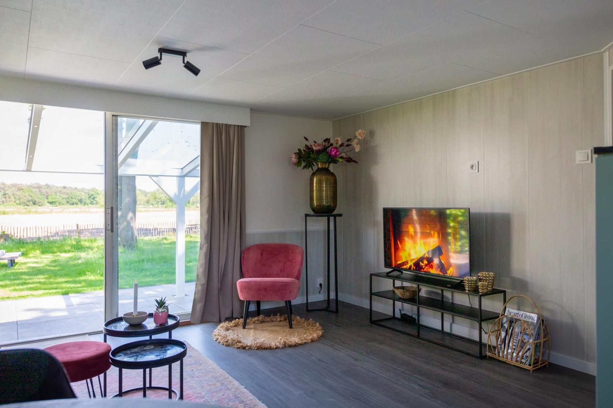 86, Bed & Outdoor Wellness - Sauna, Hottub, Icebath & Outdoor Shower Included! Oisterwijk Exterior photo